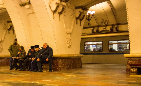 Запад стремится дестабилизировать Россию, заявил эксперт