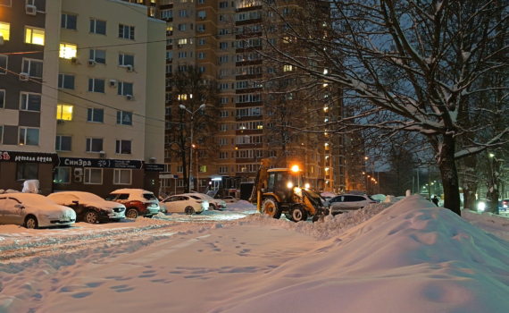 Автомобиль застрял в сугробе? Пауза сильнее педали газа — инструкция по спасению Автомобиль застрял в сугробе? Пауза сильнее педали газа — инструкция по спасению
