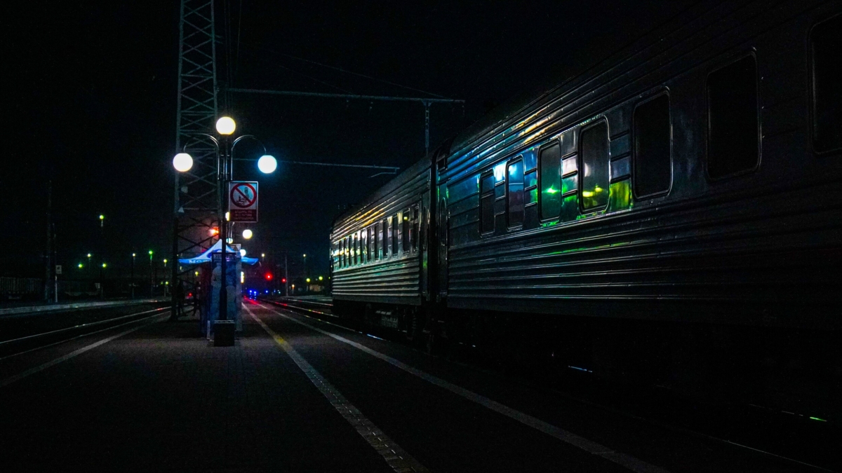 ВСУ атаковали пригородный поезд в Донбассе ИА SM-News
